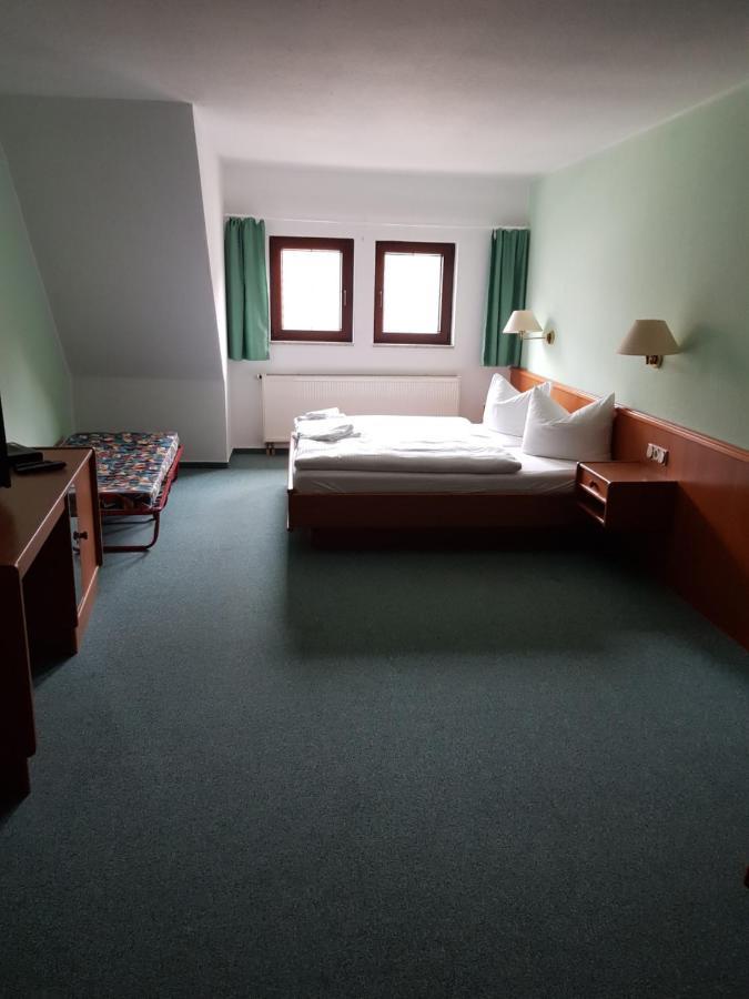 Hotel Zur Altstadt Calbe Eksteriør billede
