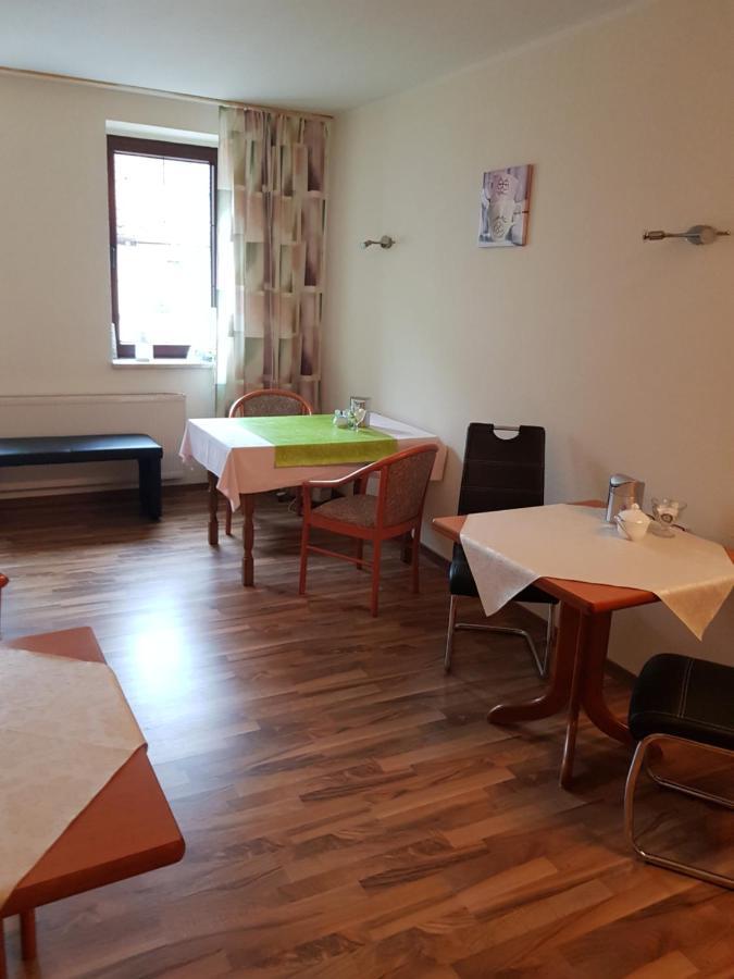 Hotel Zur Altstadt Calbe Eksteriør billede
